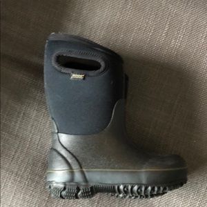 Kids Black blogs. Size 10